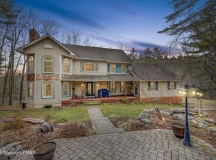 6001 Neola Rd, Stroudsburg, PA 18360