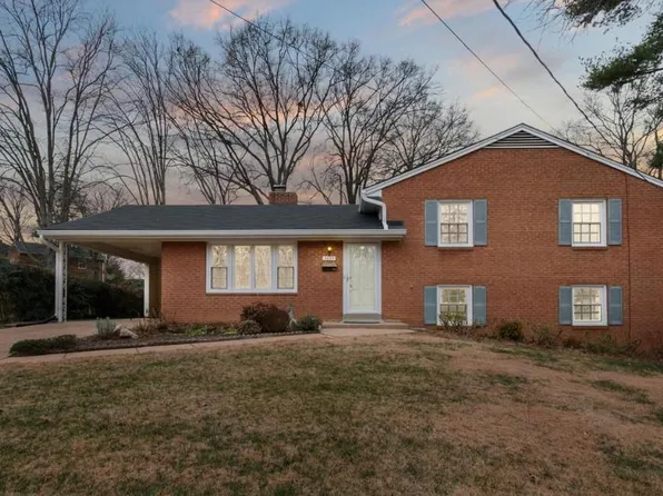 6603 Harwood Pl, Springfield, VA 22152