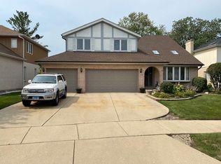 920 Carlow Dr, Des Plaines, IL