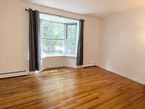 5th image of 3401 Riverdale Ave #3