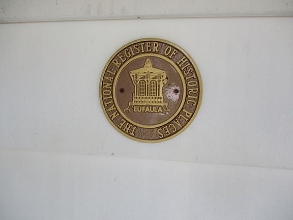 3rd image of 407 N Orange Ave