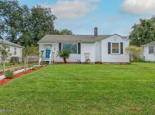 1383 Pine Grove Ct, Jacksonville, FL 32205