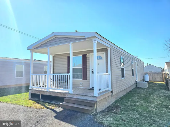 124 E Libhart Aly, Rheems, PA 17570