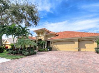 10204 Golden Eagle Dr, Seminole, FL 33778