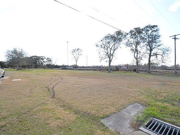 2nd image of 4020 Sargent Ct