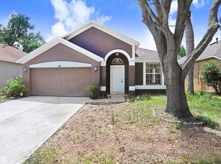 930 Grand Canyon Dr, Valrico, FL 33594