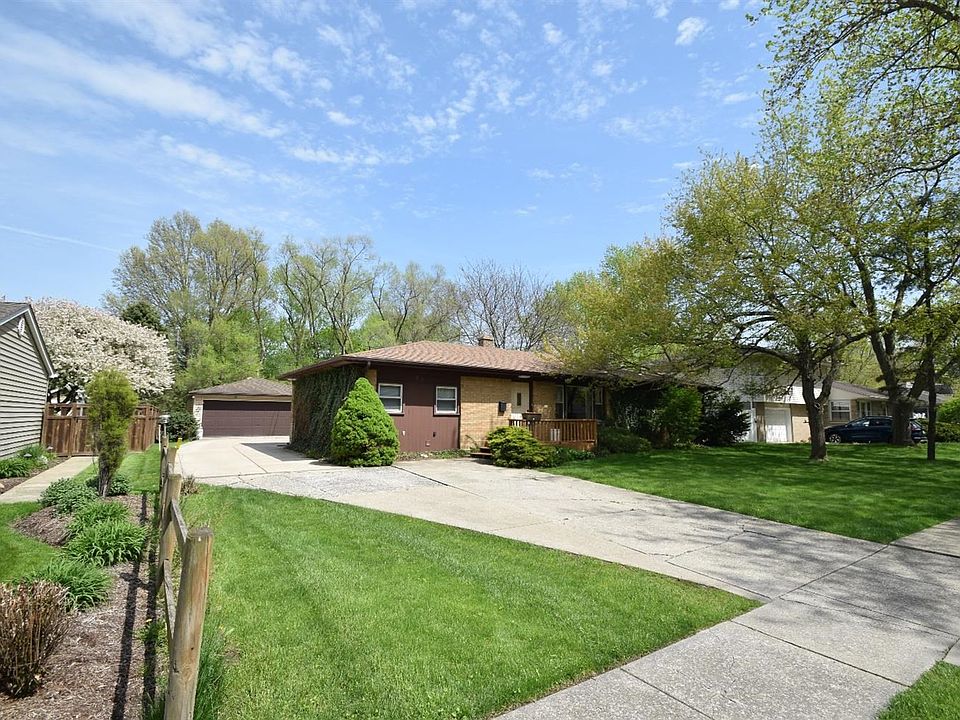 1st image of 95 Hillcrest St