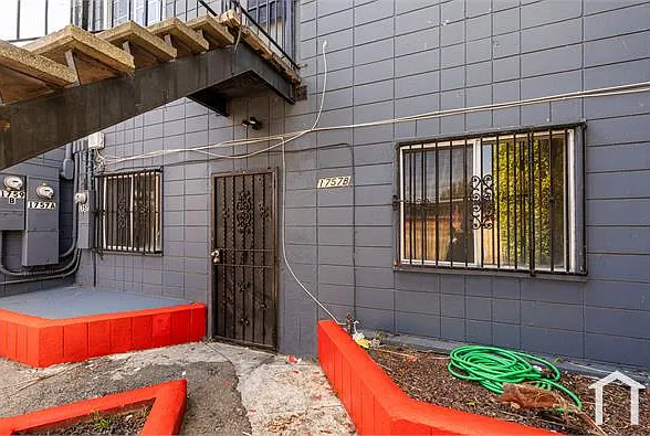 1757 W Century Blvd #B — Photo 11