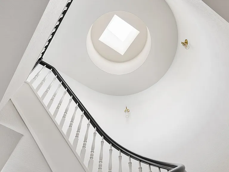 4 Mandalay Ct — Photo 12