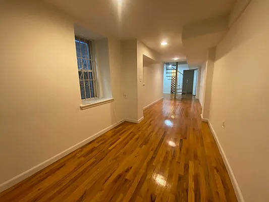 Rented by Bond New York | media 20