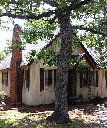 5th image of 2231 Woodland Dr