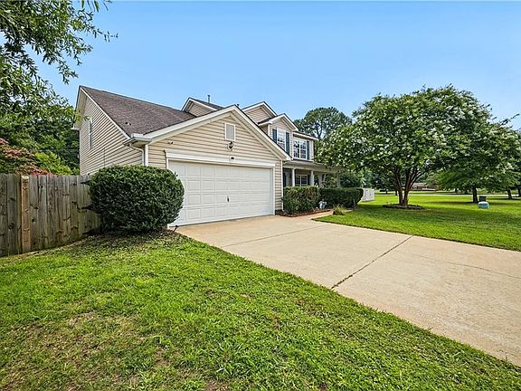 3rd image of 113 Kennet Dr
