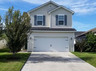 34 Spring Lake Cir, Savannah, GA 31407