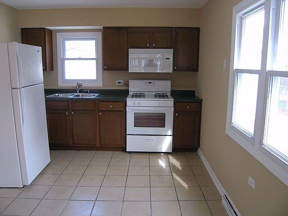 5th image of 447 N Bierman Ave