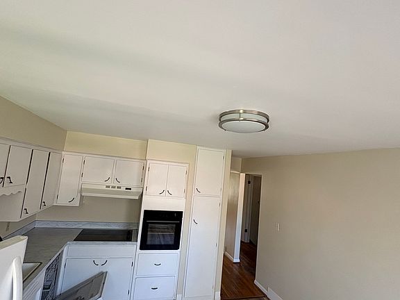 5th image of 3251 Tremont Rd