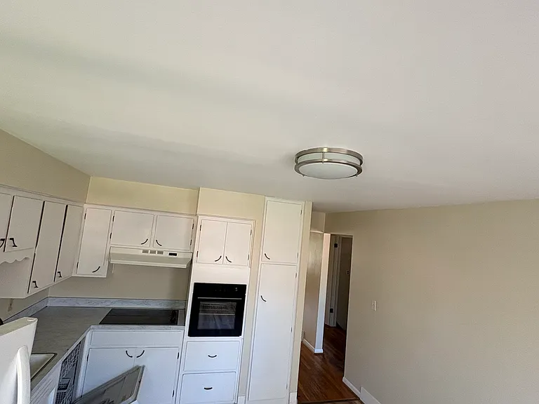 3251 Tremont Rd — Photo 5