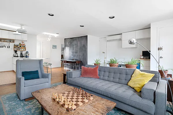 Sold by Compass | media 5