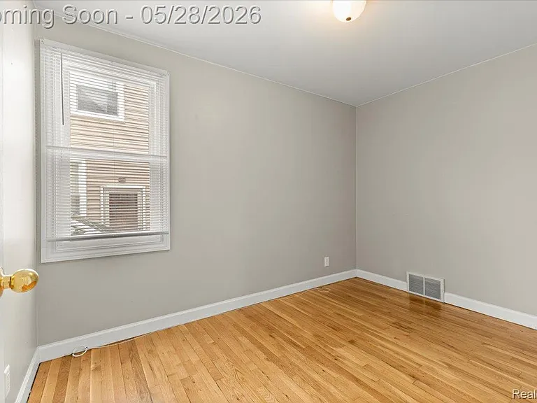 1313 Royal Ave — Photo 12