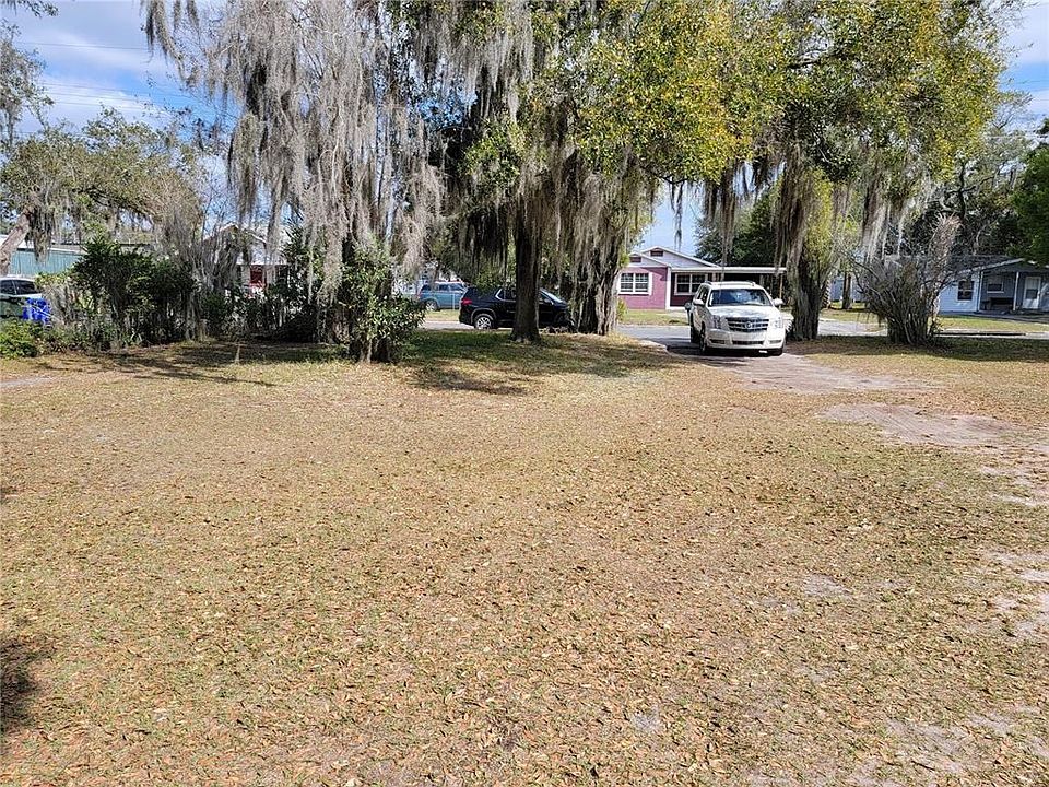 2nd image of 914 N Ruth Ave