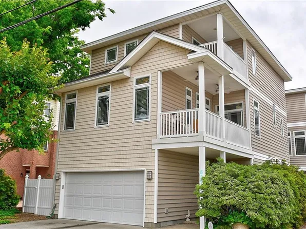 5512 Holly Rd, Virginia Beach, VA 23451