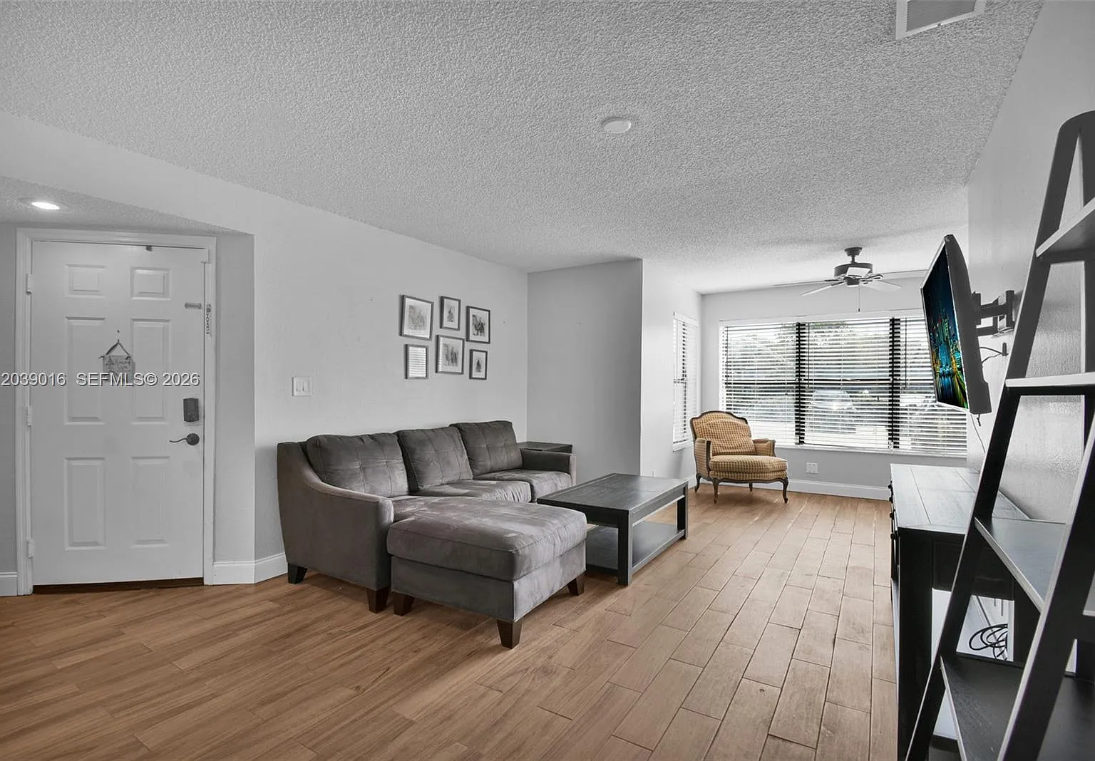 2866 S University Dr — Photo 1