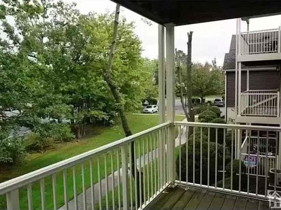 5th image of 15 Ayres Ct