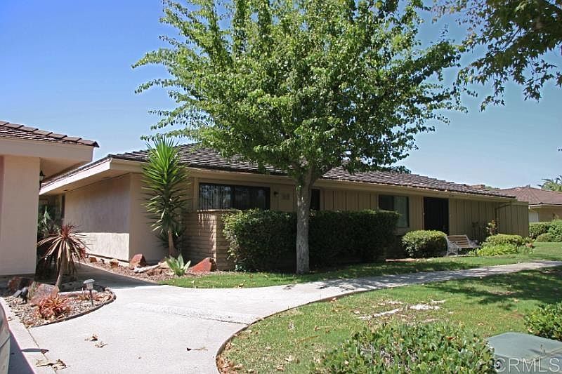 1st image of 27541 Avenida Larga