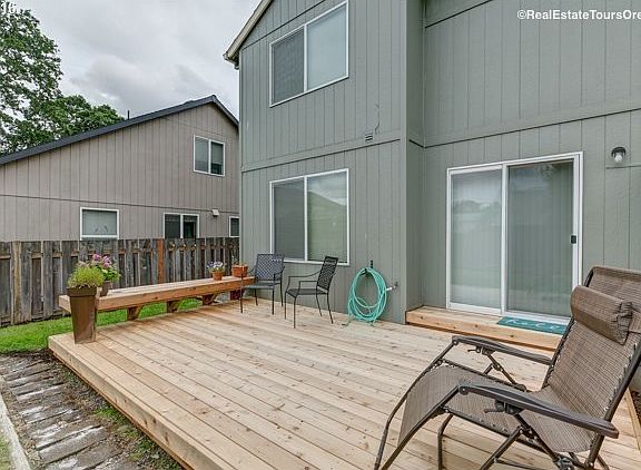 5th image of 6565 SE Lois St