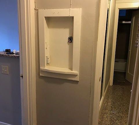 3rd image of 2900 Franklin St APT 2A