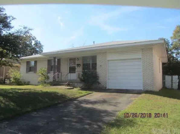 3905 Emerson Dr, N Little Rock, AR 72118