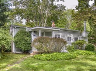 87 Miller Ln E, East Hampton, NY 11937