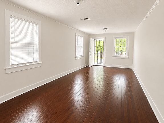 3rd image of 1713 Lowerline St