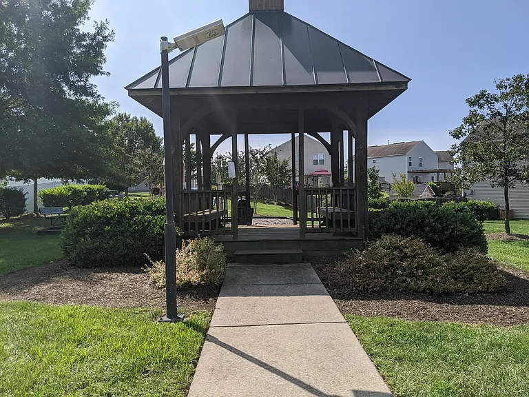4804 Rockport Dr — Photo 3