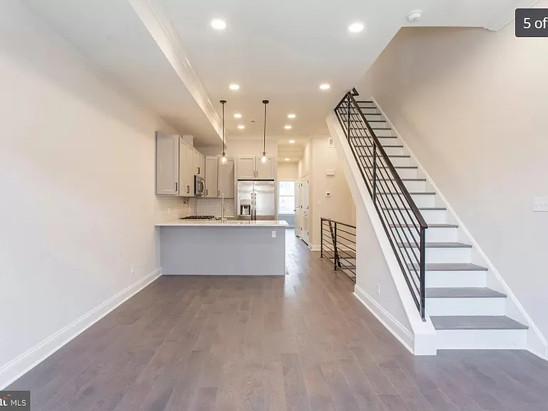1630 N Marshall St #2 — Photo 5