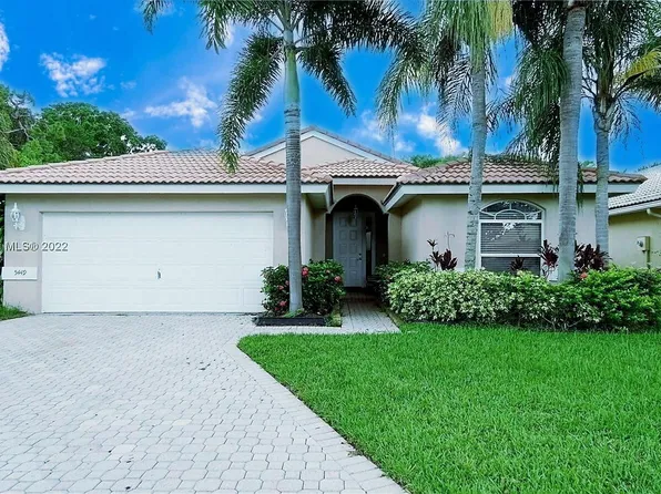 5449 Grande Palm Cir, Delray Beach, FL 33484