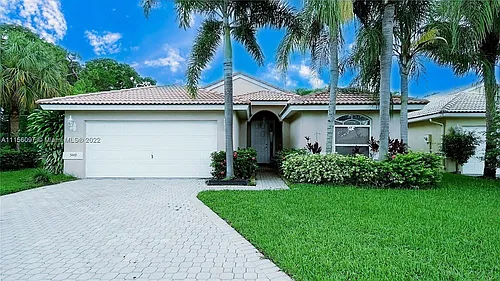 5449 Grande Palm Cir Photo 1