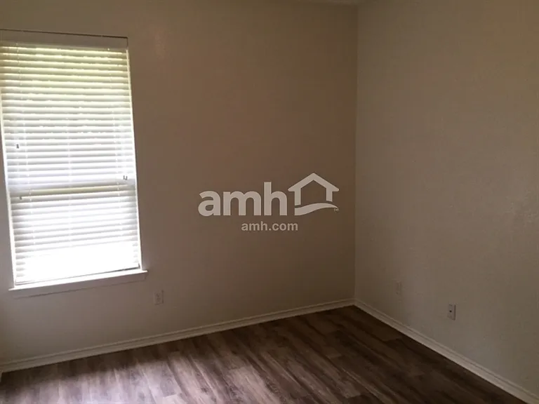 1506 Cheyenne Trl — Photo 16