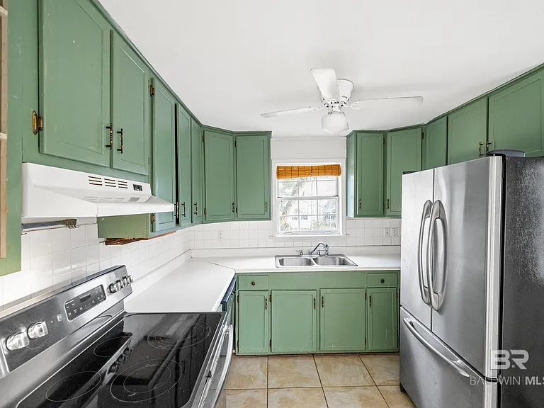 358 Pecan Ave — Photo 8