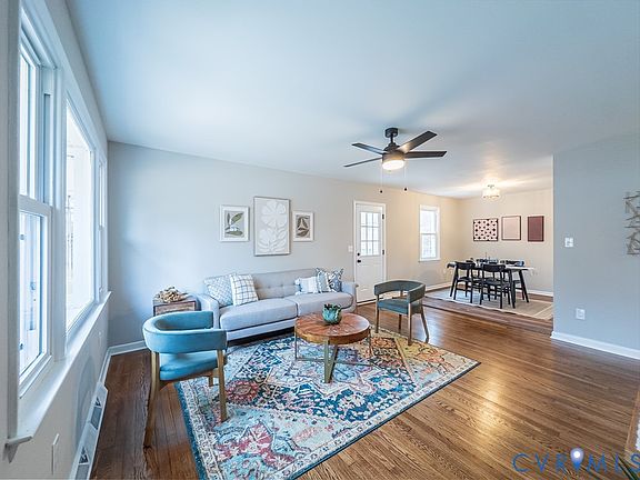 3rd image of 21116 Warren Ave