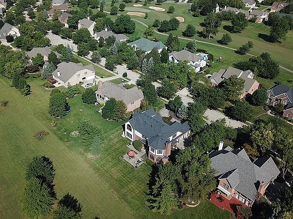 3rd image of 3953 Saint Andrews Ct
