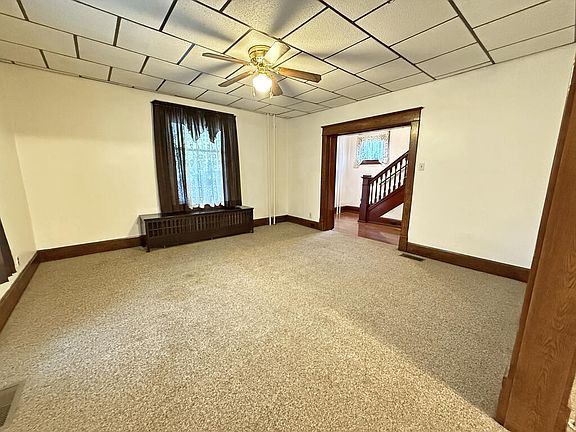 5th image of 805 Graham Ave