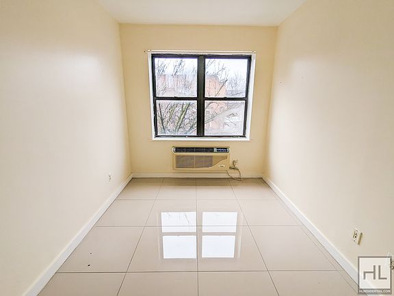 4th image of 415 Gates Ave APT 4F