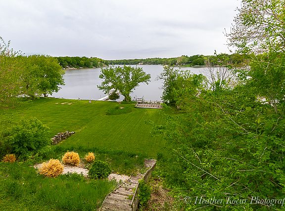 4th image of 1510 Holiday Dr