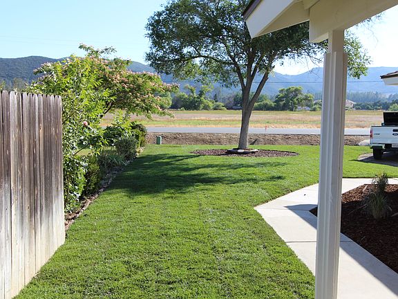 4th image of 24906 New Clay Ave