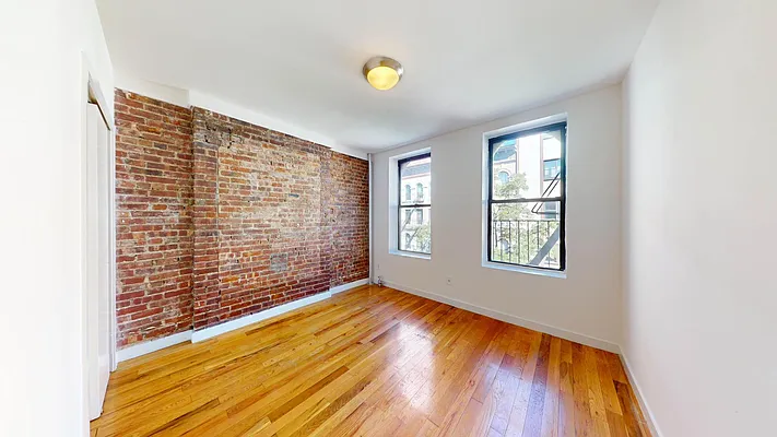 Rented by Bond New York | media 4