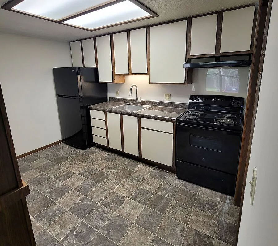 Building Photo - 552 Cedargate Ct #552
