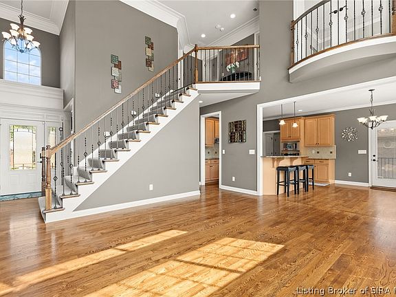 4th image of 1018 Caiman Court