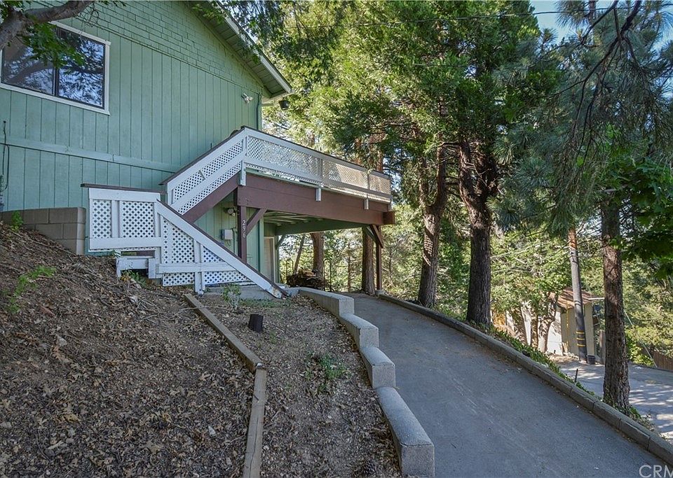 296 Donner Dr, Crestline, CA 92325 Zillow