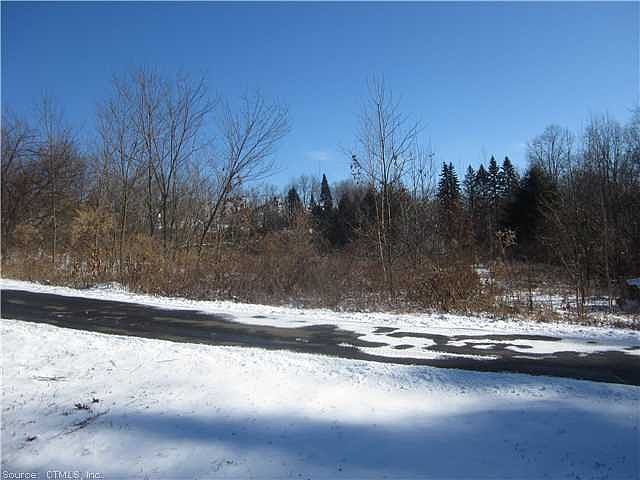 2nd image of 354 Huckleberry Hill Rd