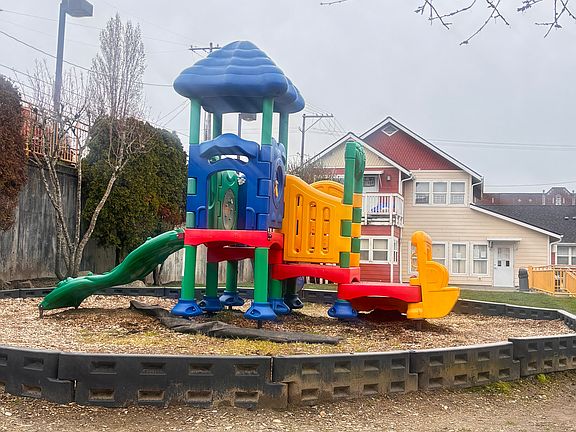 2nd image of 810 S 13th St #4